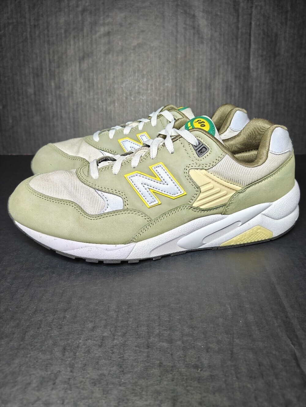 New Balance 580 Mad Olive Athletic Classic Sneakers Mens Shoes Size 11